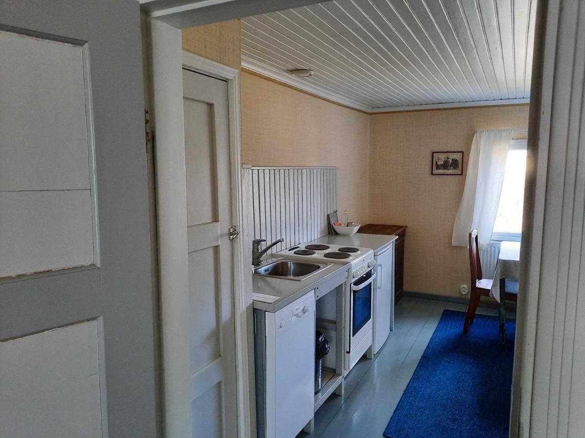 Portaan Nahkurinverstas Porras Extérieur photo