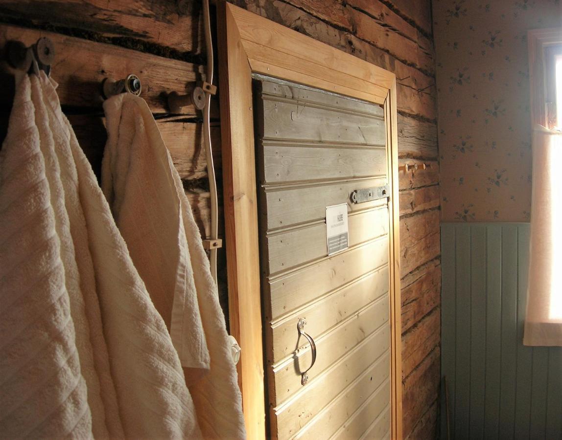 Portaan Nahkurinverstas Porras Extérieur photo