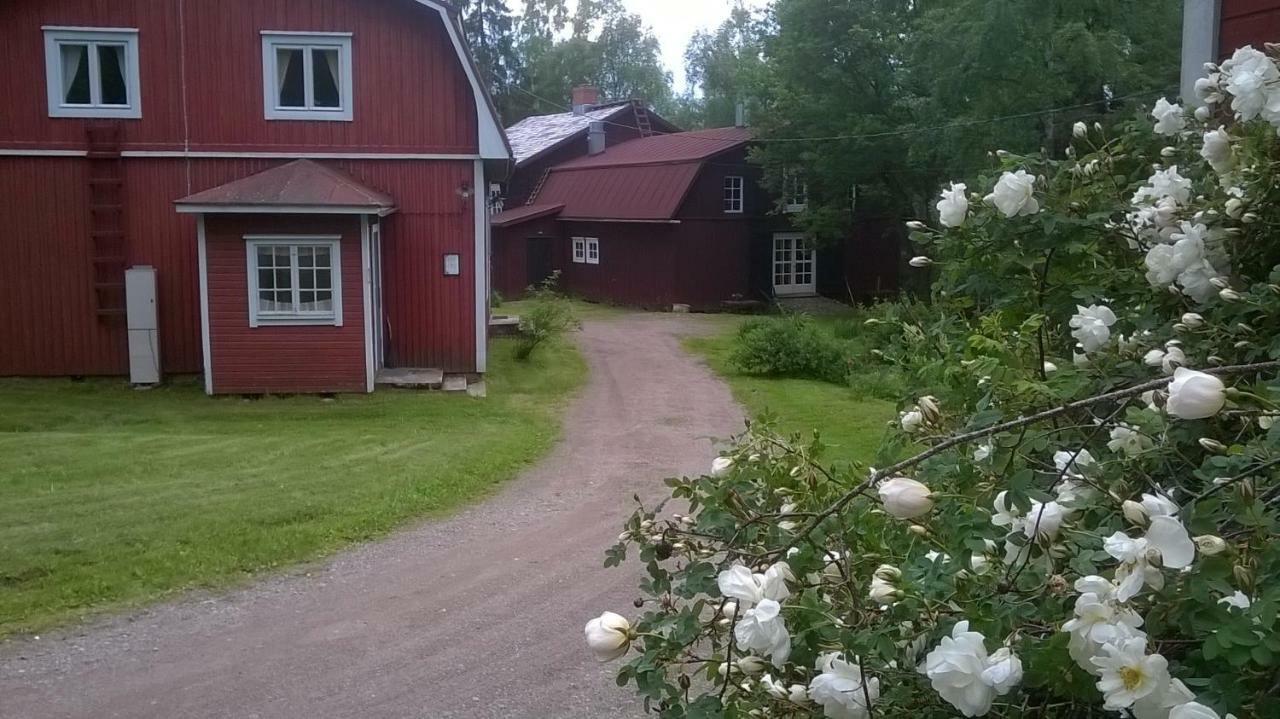 Portaan Nahkurinverstas Porras Extérieur photo